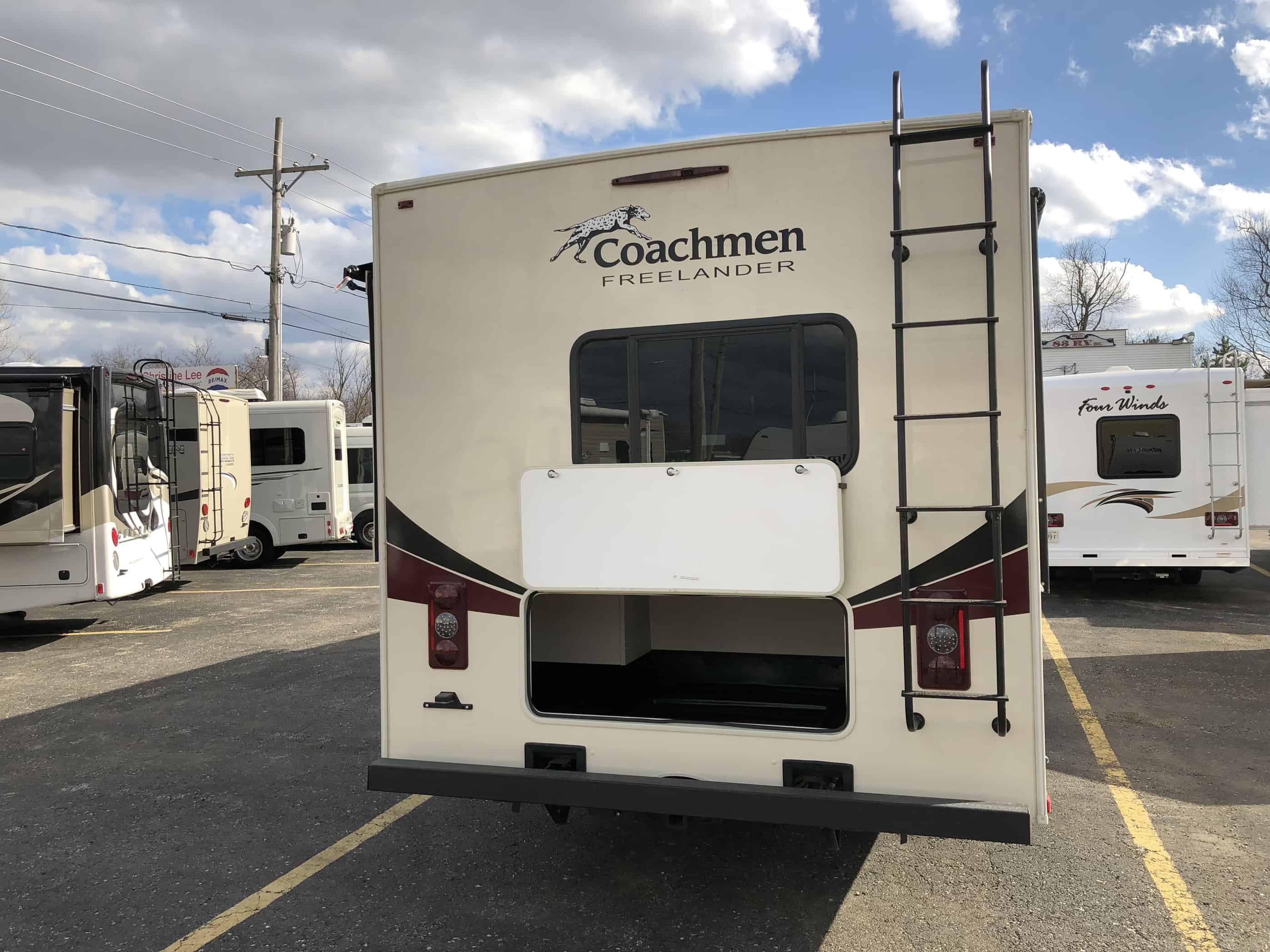 2019 Coachmen Freelander 32FS - 83RV Inc. - Chicagoland RV Dealer