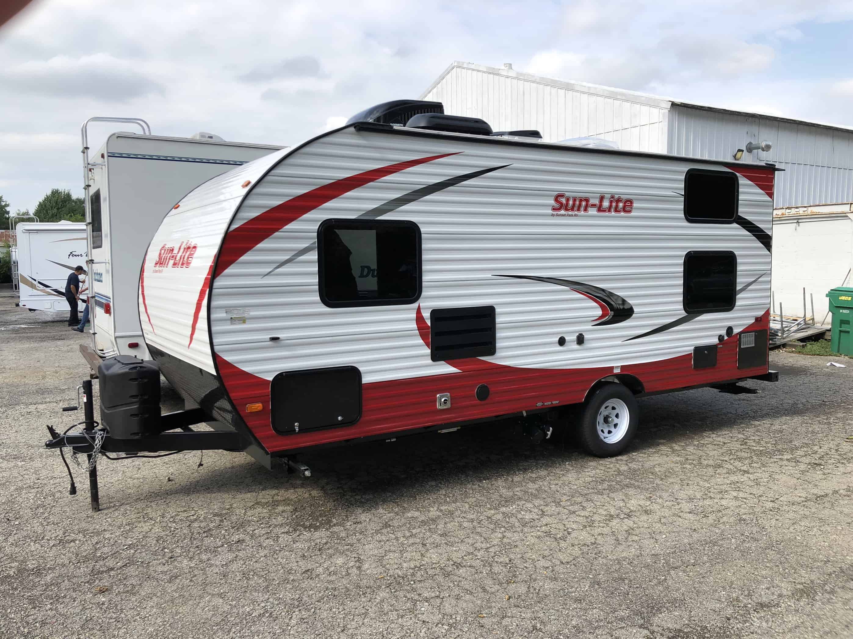 2019 Sunset Sunlite 21QB 83RV Inc. Chicagoland RV Dealer